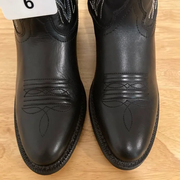 Women’s Short Cowboy Boots Black Leather Boots NWOB Size 6 Soto Janis - Picture 12 of 15